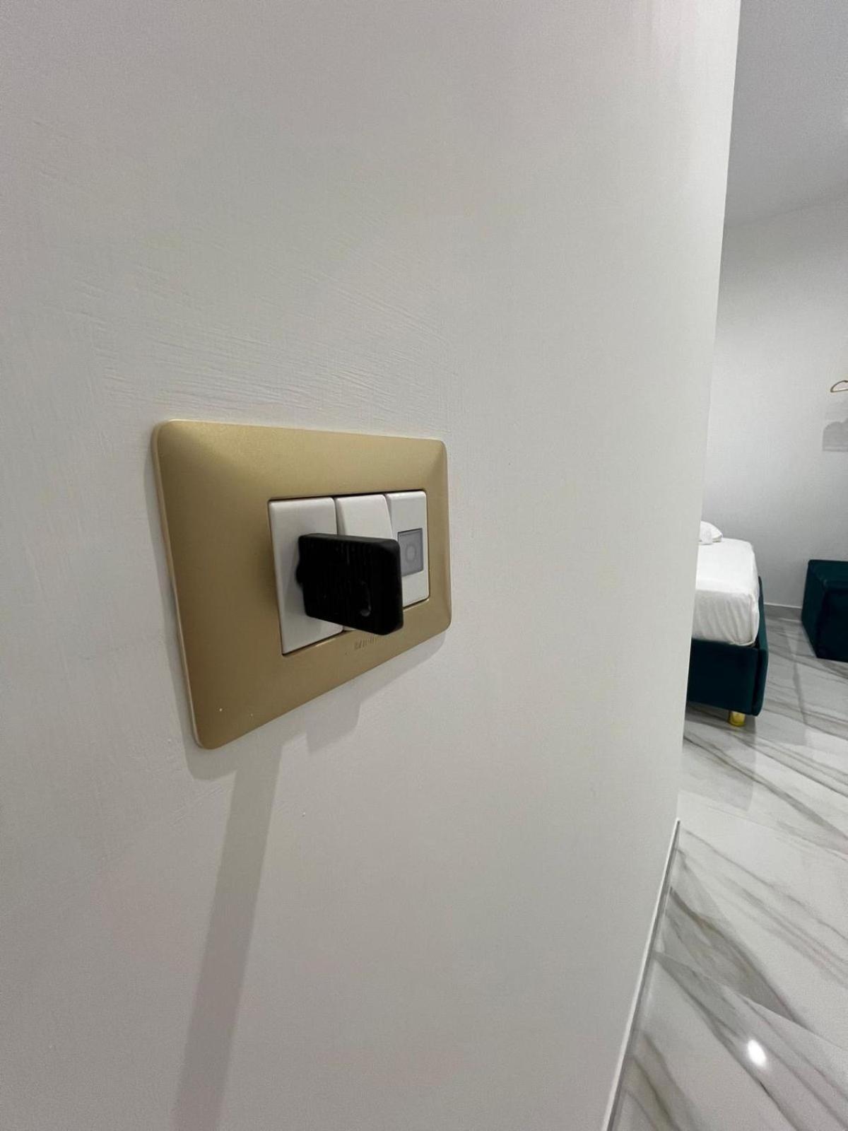 Familia Hotel Napoli Eksteriør billede