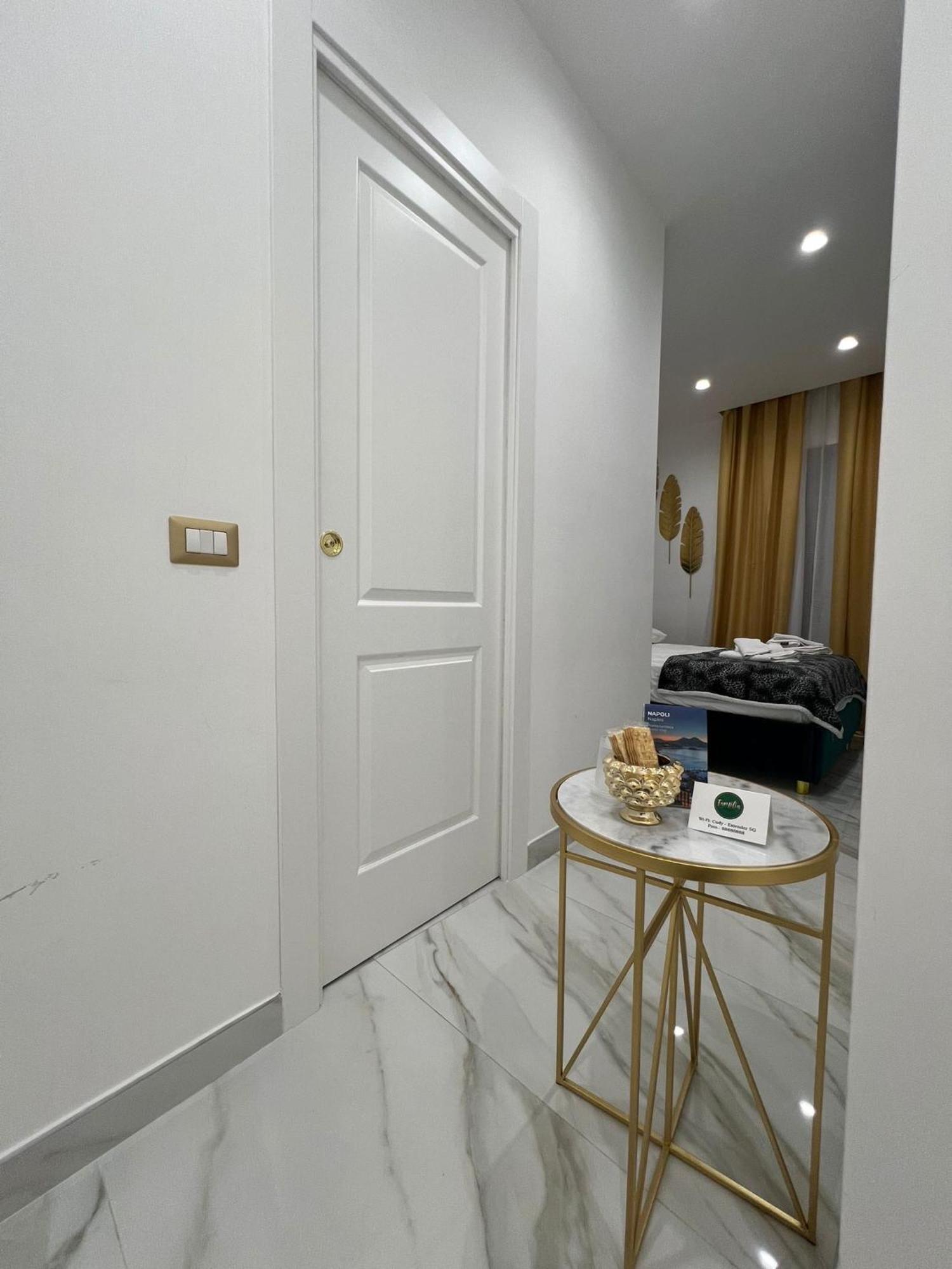 Familia Hotel Napoli Eksteriør billede