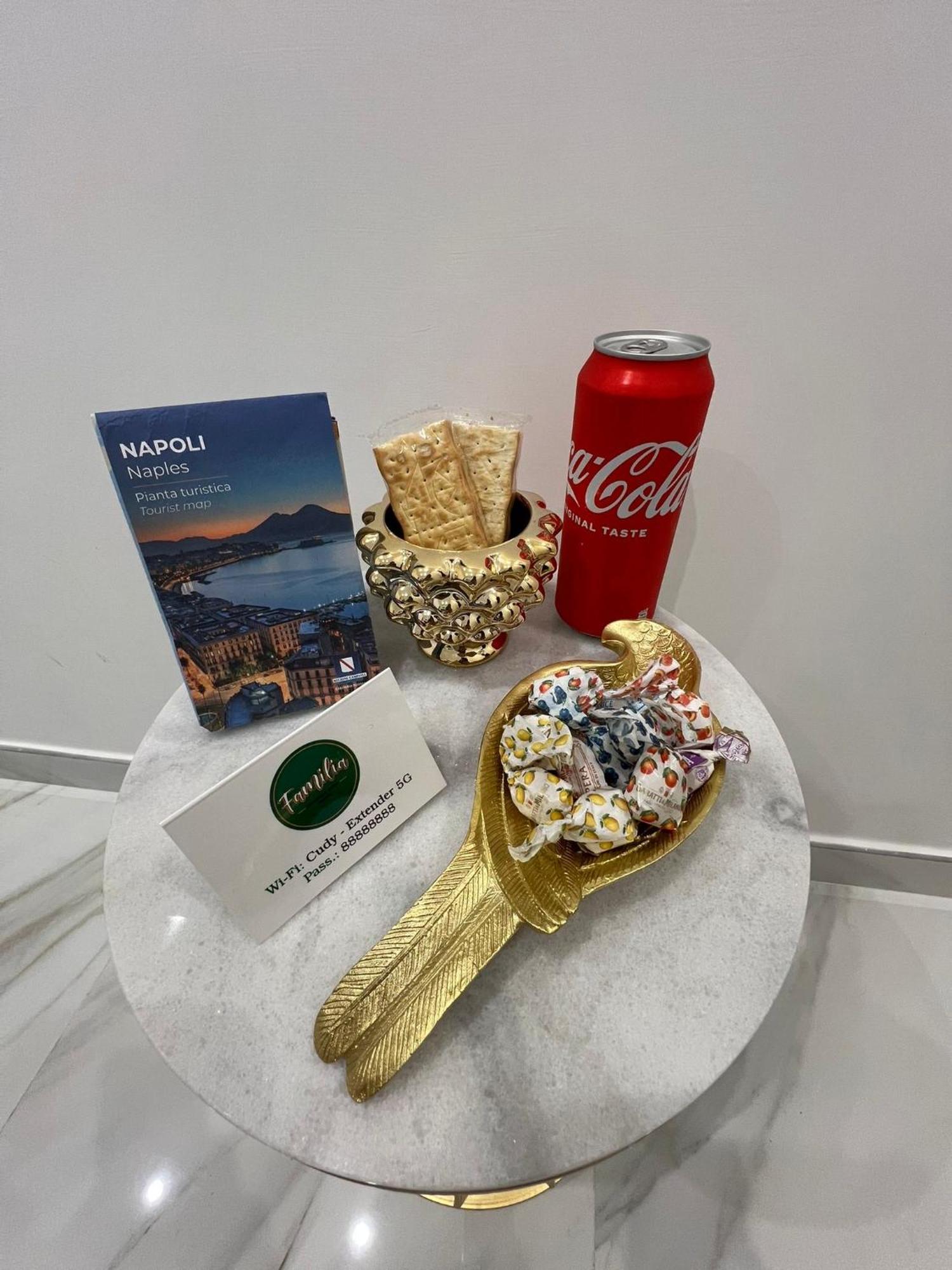 Familia Hotel Napoli Eksteriør billede