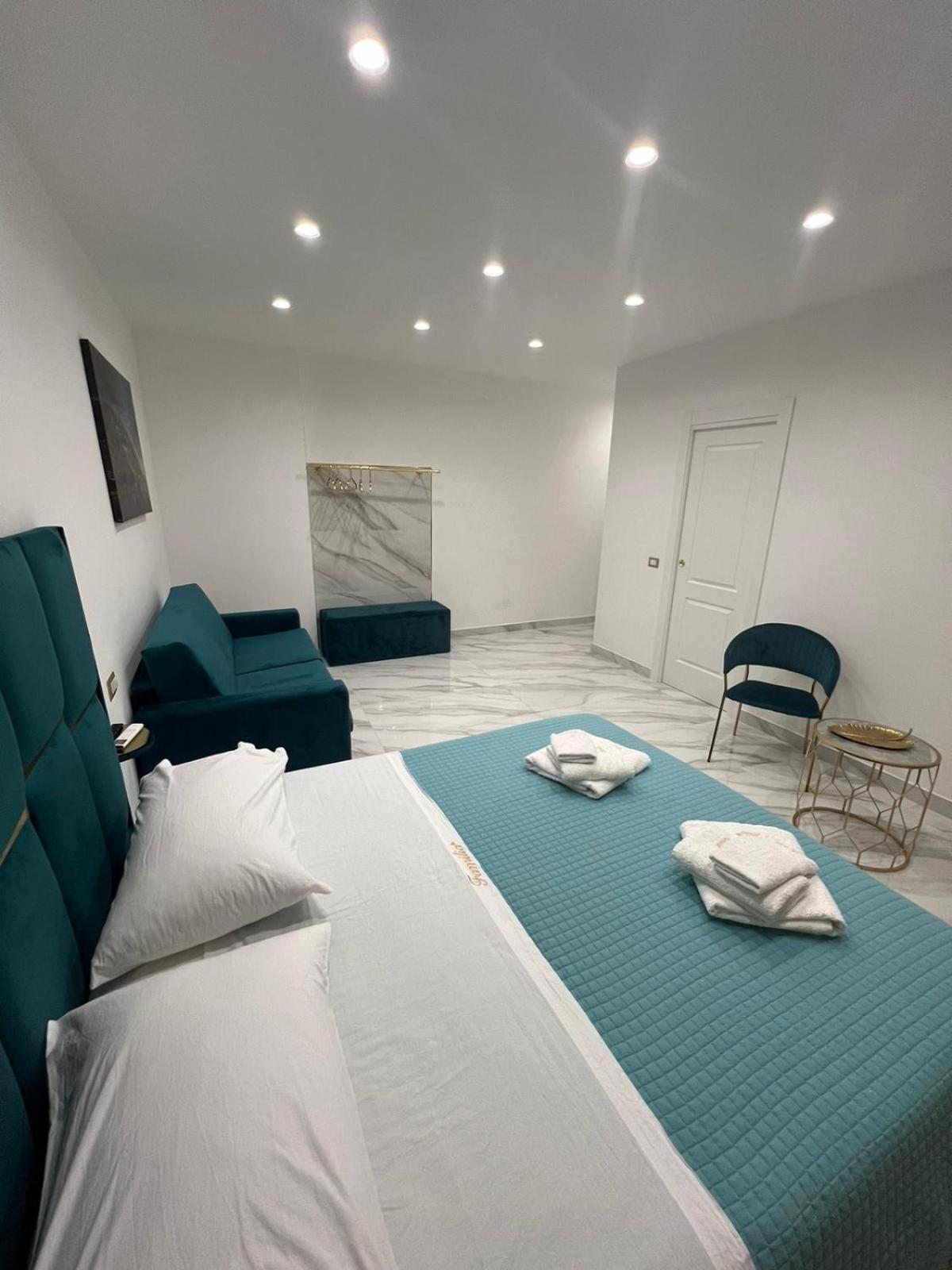 Familia Hotel Napoli Eksteriør billede